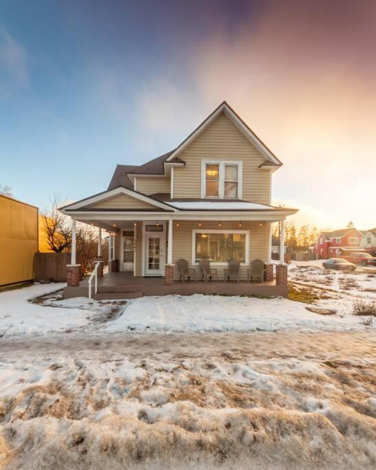 A Very Unique Quirky And Comfortable Home Spokane Exterior foto