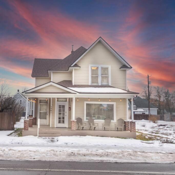 A Very Unique Quirky And Comfortable Home Spokane Exterior foto