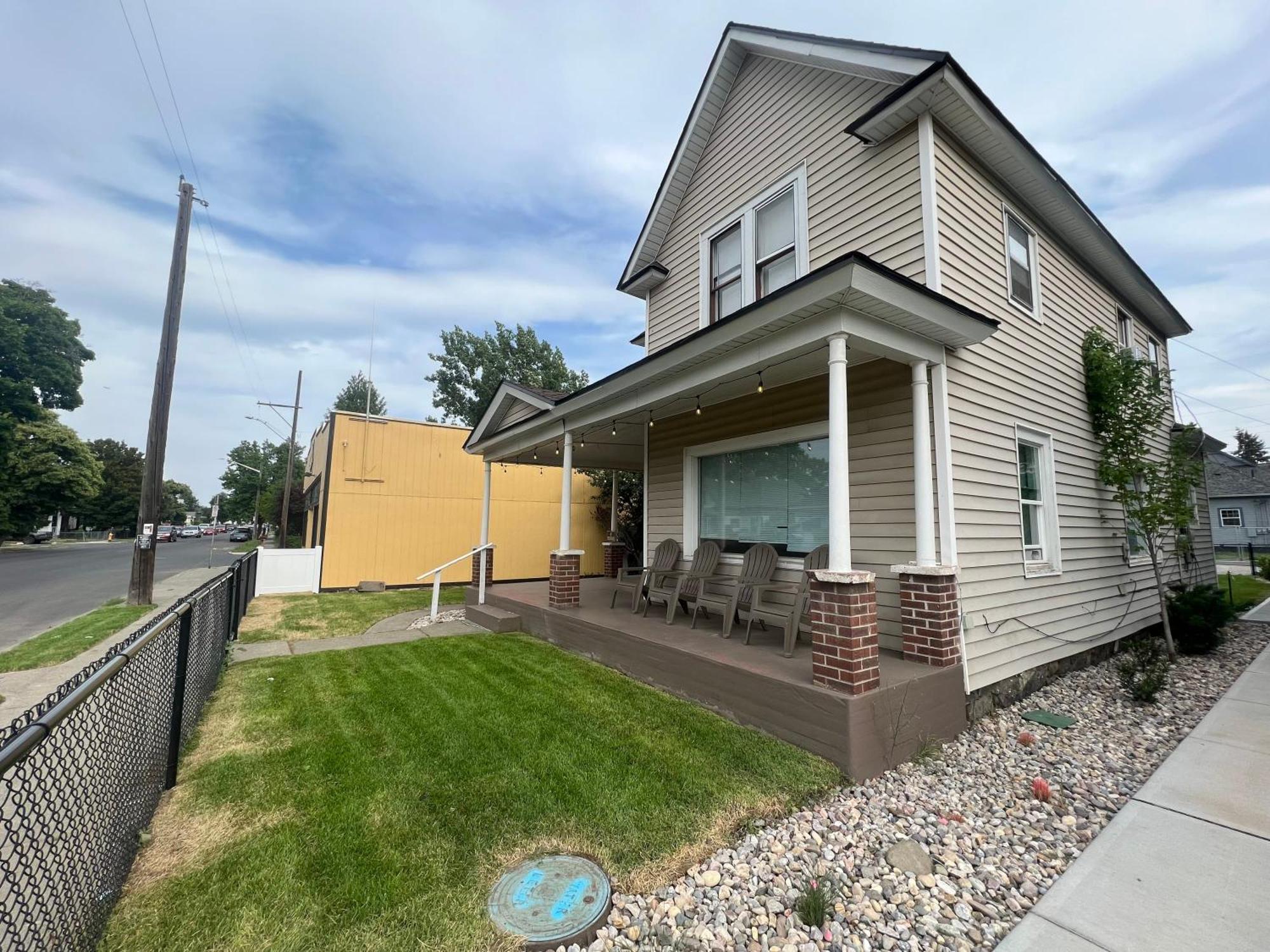 A Very Unique Quirky And Comfortable Home Spokane Exterior foto