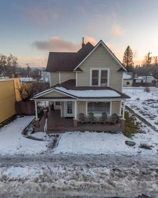 A Very Unique Quirky And Comfortable Home Spokane Exterior foto